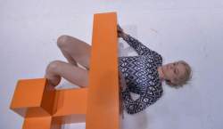 <http://www.fotofisch-berlin.de - Julian Weber_FORMEN FORMEN