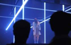 <http://www.fotofisch-berlin.de - Radialsystem V _Phase 7.NEITHER